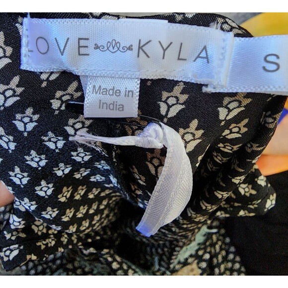 Love Kyla Silk Lightweight Embroidered Dress Boho Size Small Flowy - Picture 7 of 8